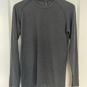Lululemon Men's Metal Vent XS Black Shirt